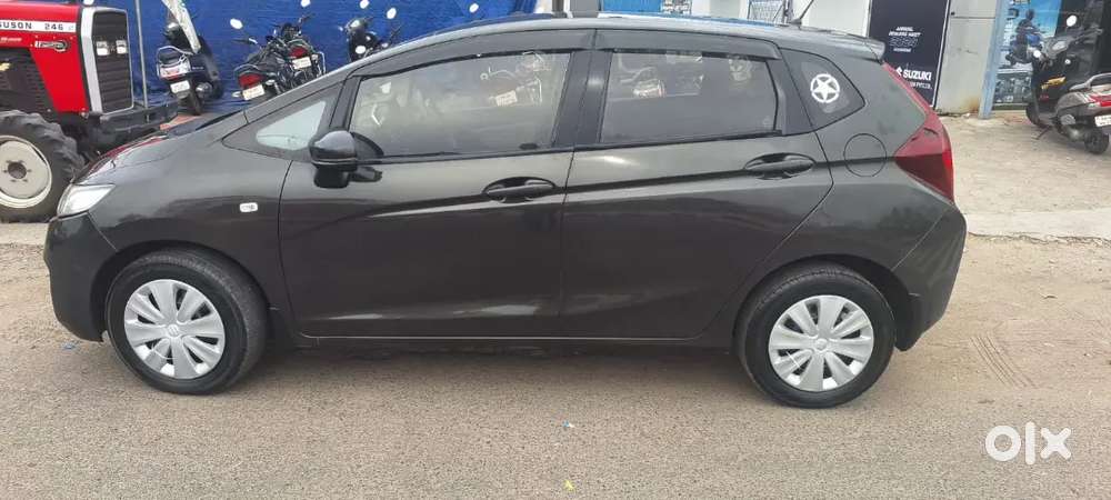 Honda Jazz 2016 Diesel Well Maintained
