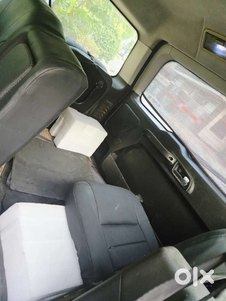 Safari Strome Whit3 Color With Alloys 1st Owner Top Model