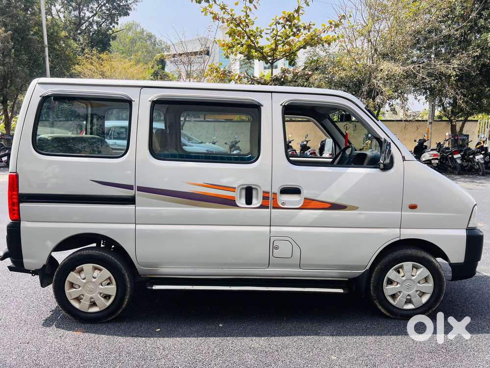 Maruti Suzuki Eeco 5 Str With A/c+htr, 2011, Petrol