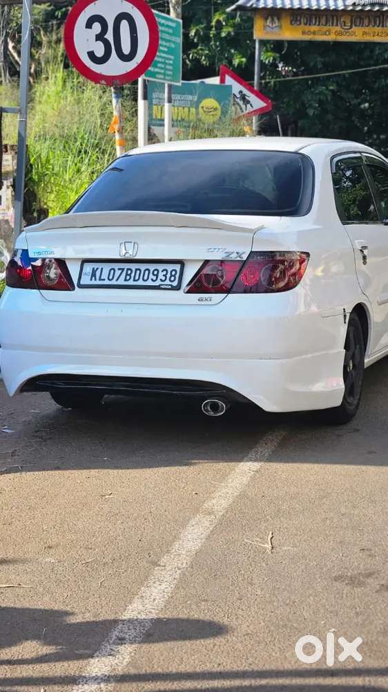 Honda City Zx 2006 Petrol Well Maintained