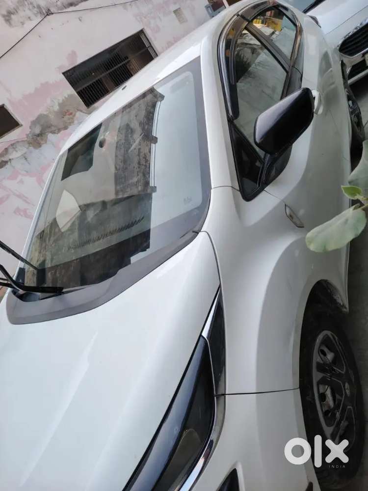 Tata Altroz Diesel Manual 2021 Variant Bs6