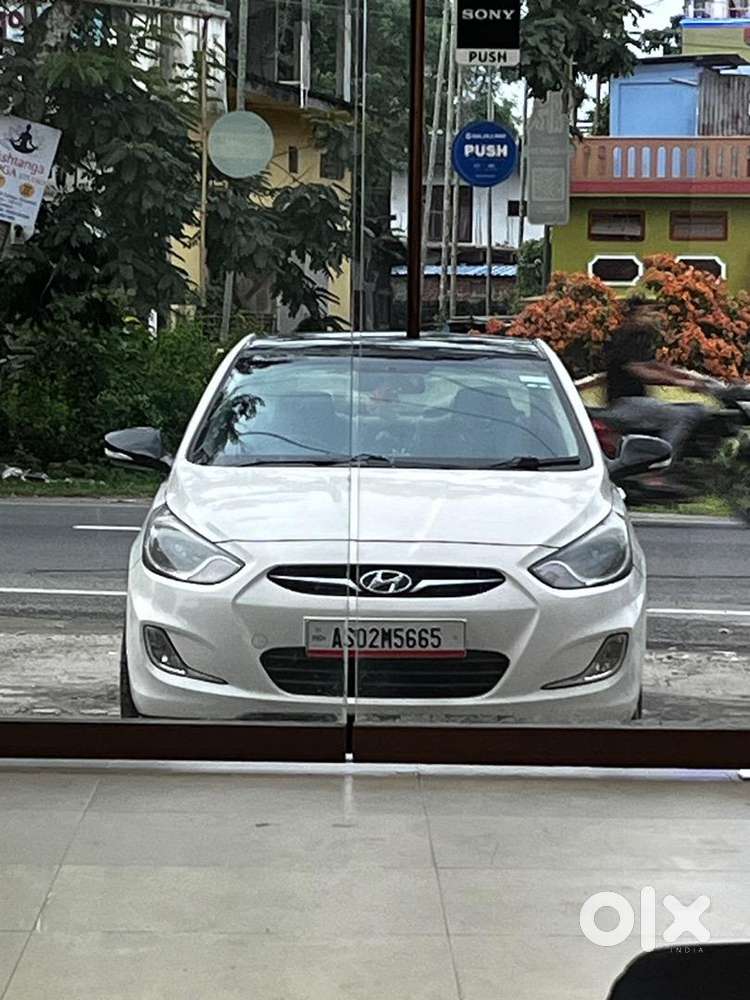 Hyundai Verna 2015 Petrol Well Maintained