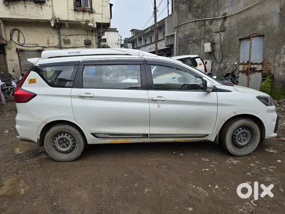 Maruti Suzuki Ertiga 2024 Cng & Petrol  Company Fitted 80000 Km Driven