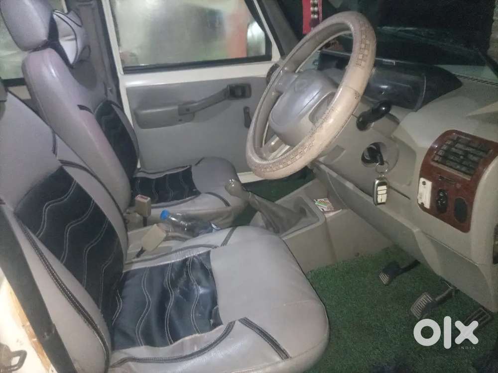 Mahindra Bolero Neo 2013