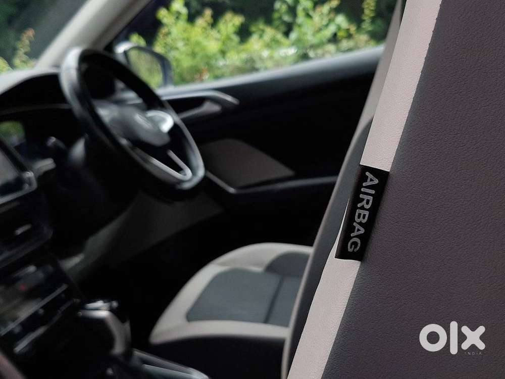 Volkswagen Taigun 1.0 Tsi Highline At, 2022, Petrol