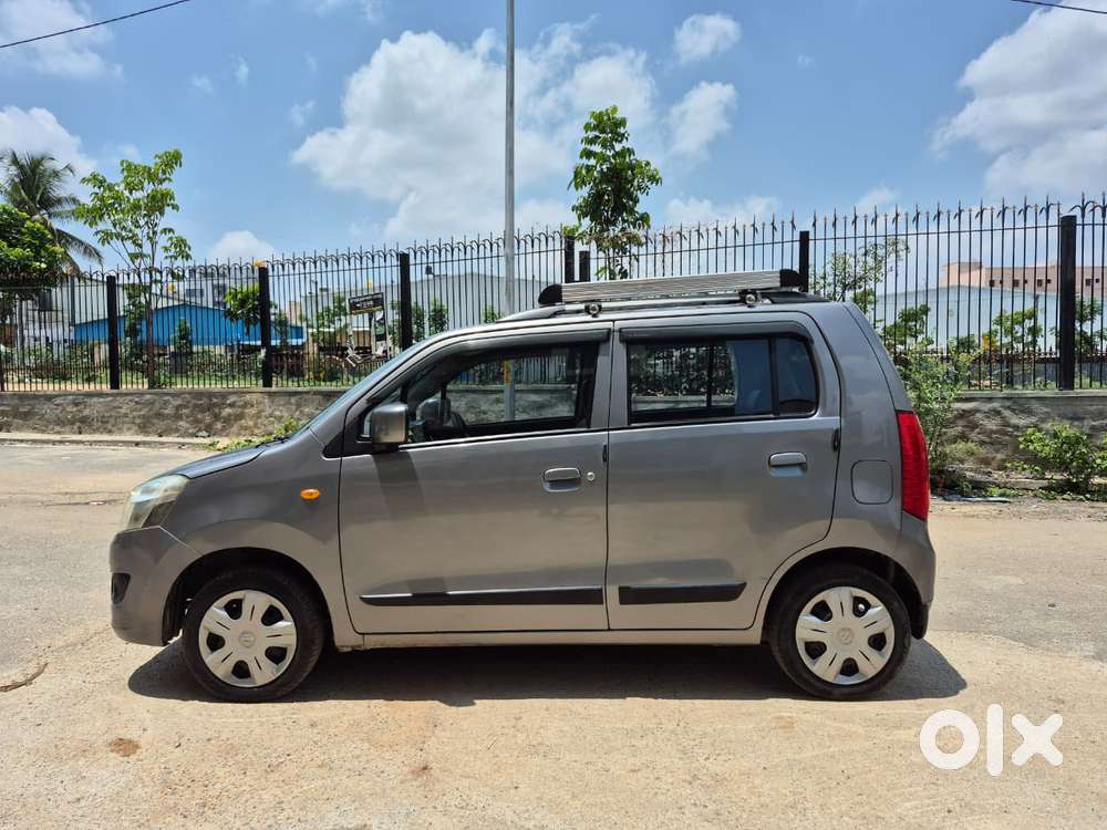 Maruti Suzuki Wagon R Vxi Mt 1.0l, 2018, Cng & Hybrids