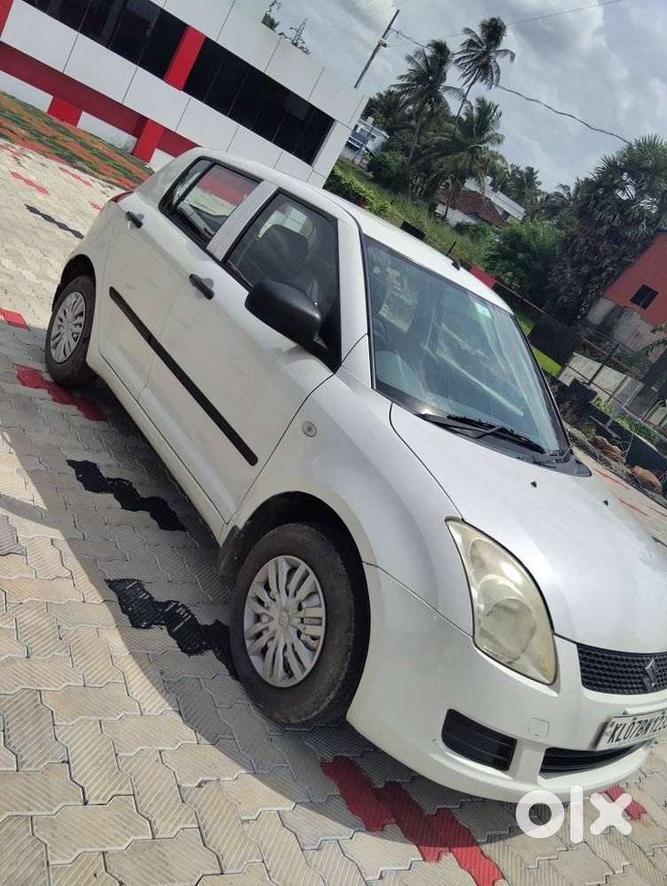 Maruti Suzuki Swift Lxi Option, 2010, Petrol