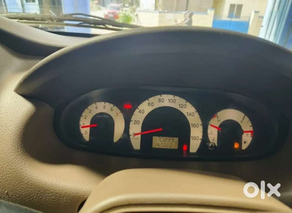 Mahindra Xylo 2.5 E8 2012