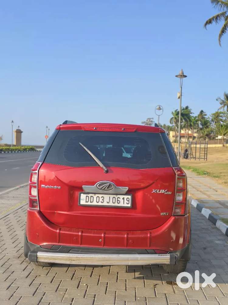 Mahindra Xuv500 2015
