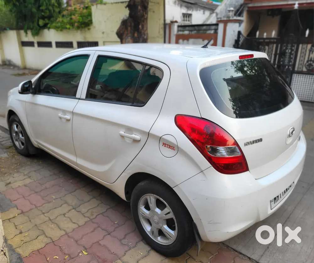 I20 Oct-20110 Sportz Model