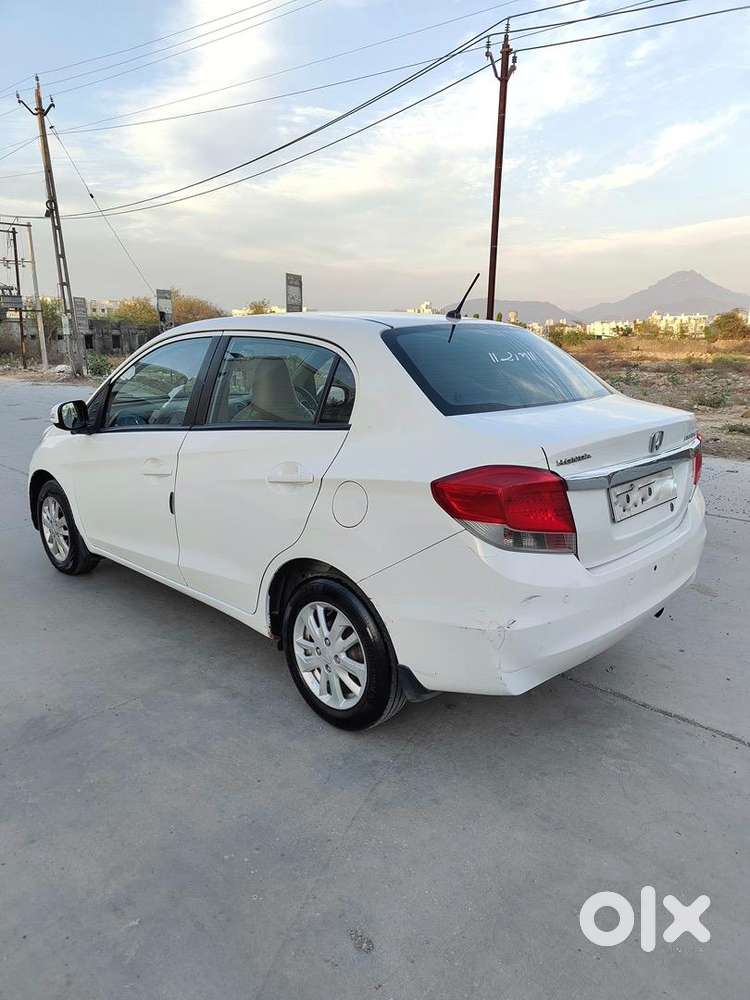 Honda Amaze 2013 Diesel Well Maintained
