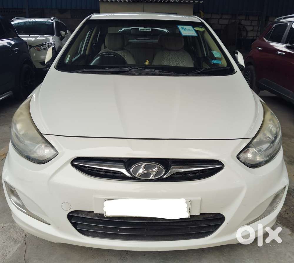 Hyundai Fluidic Verna 1.6 Vtvt Sx, 2013, Petrol