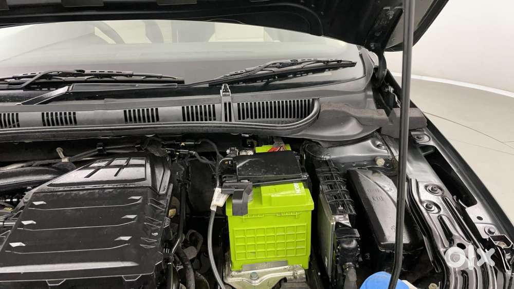 Skoda Slavia Active 1.0l Tsi Mt, 2022, Petrol