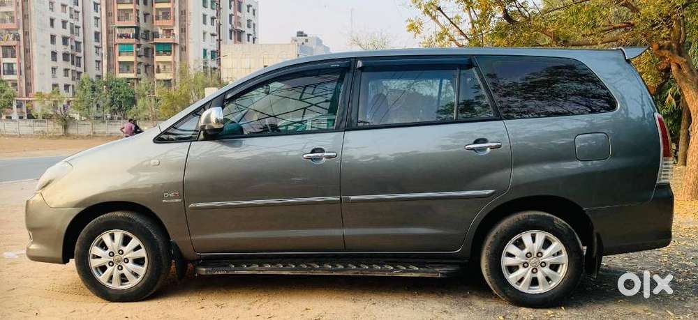 Toyota Innova 2.5 V 7 Str, 2011, Diesel