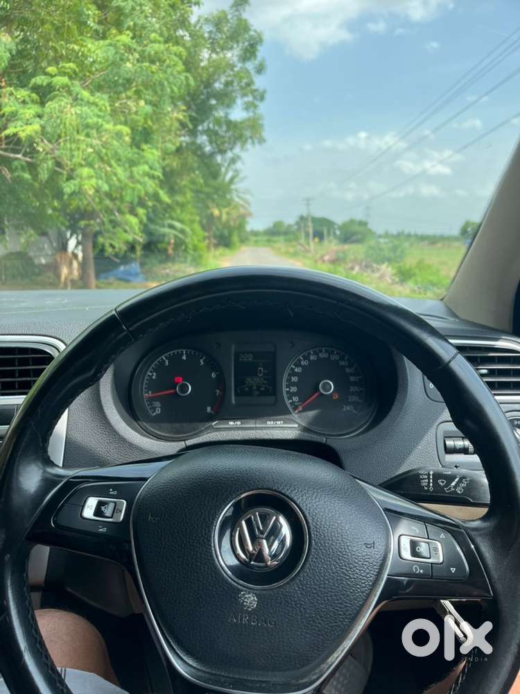 Volkswagen Polo 2017 Year