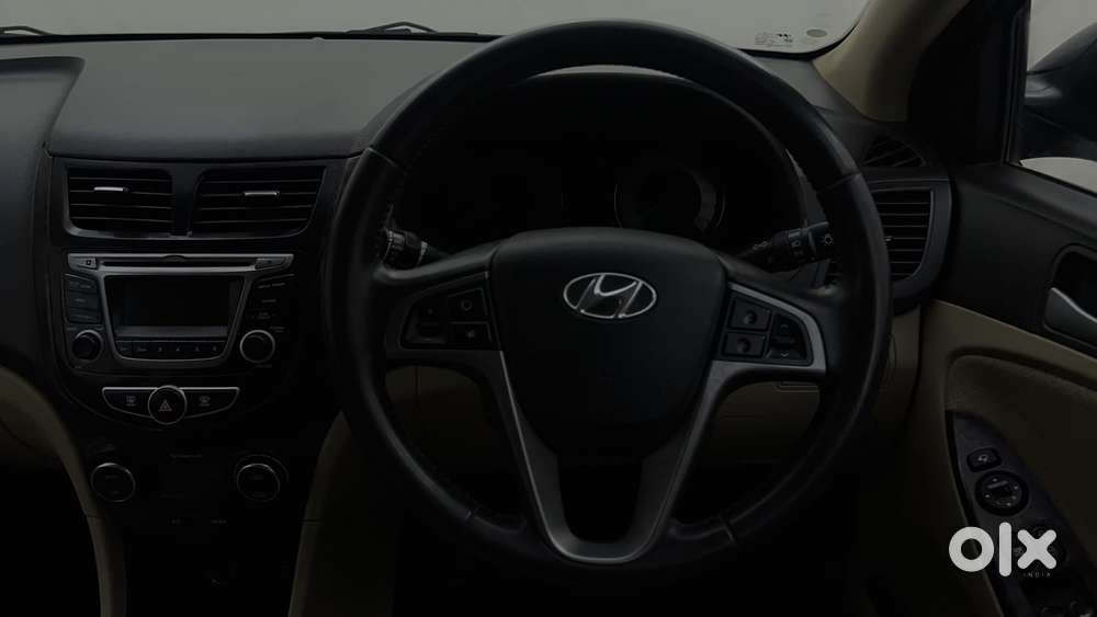 Hyundai Verna [2015-2018] Fluidic 4s 1.6 Vtvt Sx, 2015, Petrol