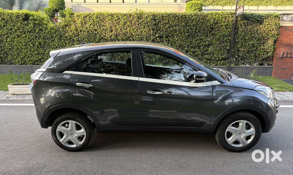 Tata Nexon 1.5 Revotorq Xm (s), 2018, Diesel
