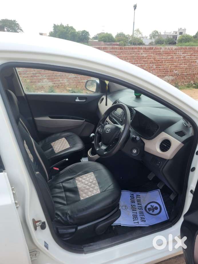 Hyundai Xcent 1.2l Kappa Dual Vtvt 5-speed Manual Base, 2017, Petrol