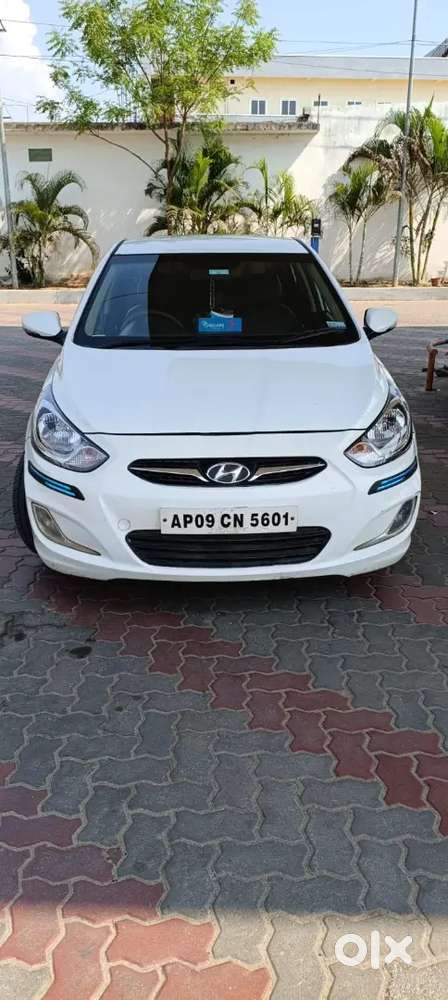Hyundai Verna 2012 Diesel 136000 Km Driven