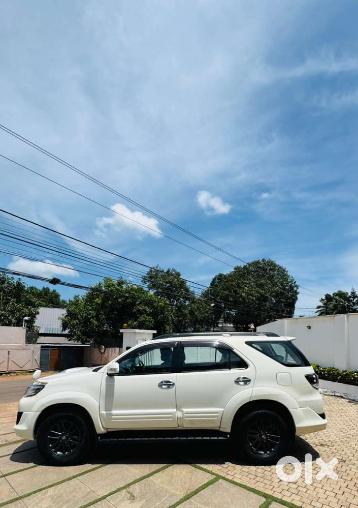 2015 Toyota Fortuner 2*4 Automatic 45000 Km Only