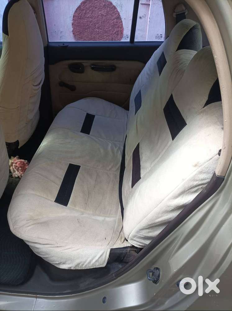 Single Hand Driven Hyundai Santro Xing Gls - Petrol