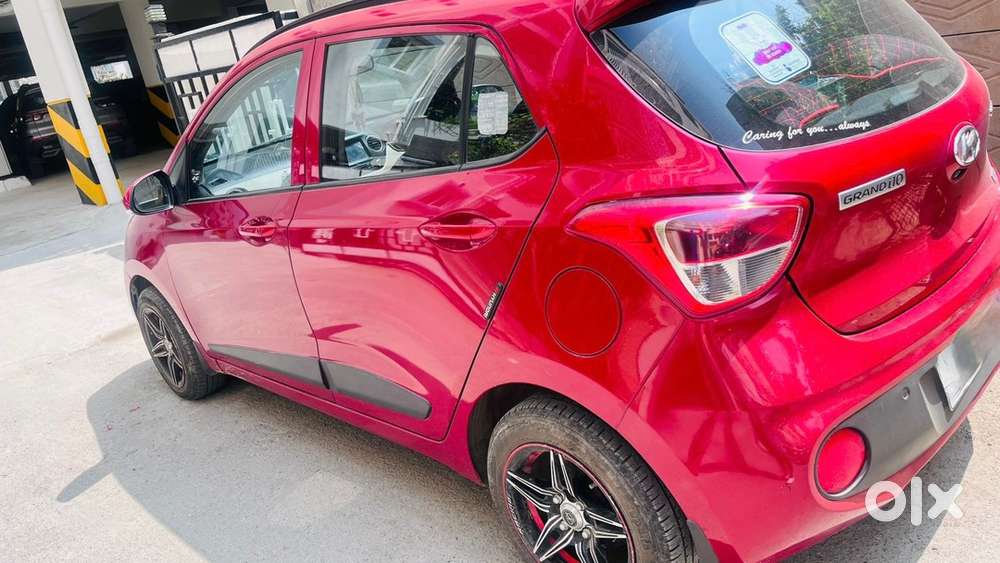 Well Maintained Grand I10  16500 Km Driven  2020 Sportz