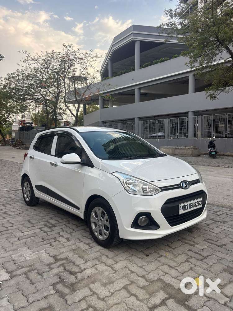 Hyundai Grand I10 Sportz, 2016, Petrol