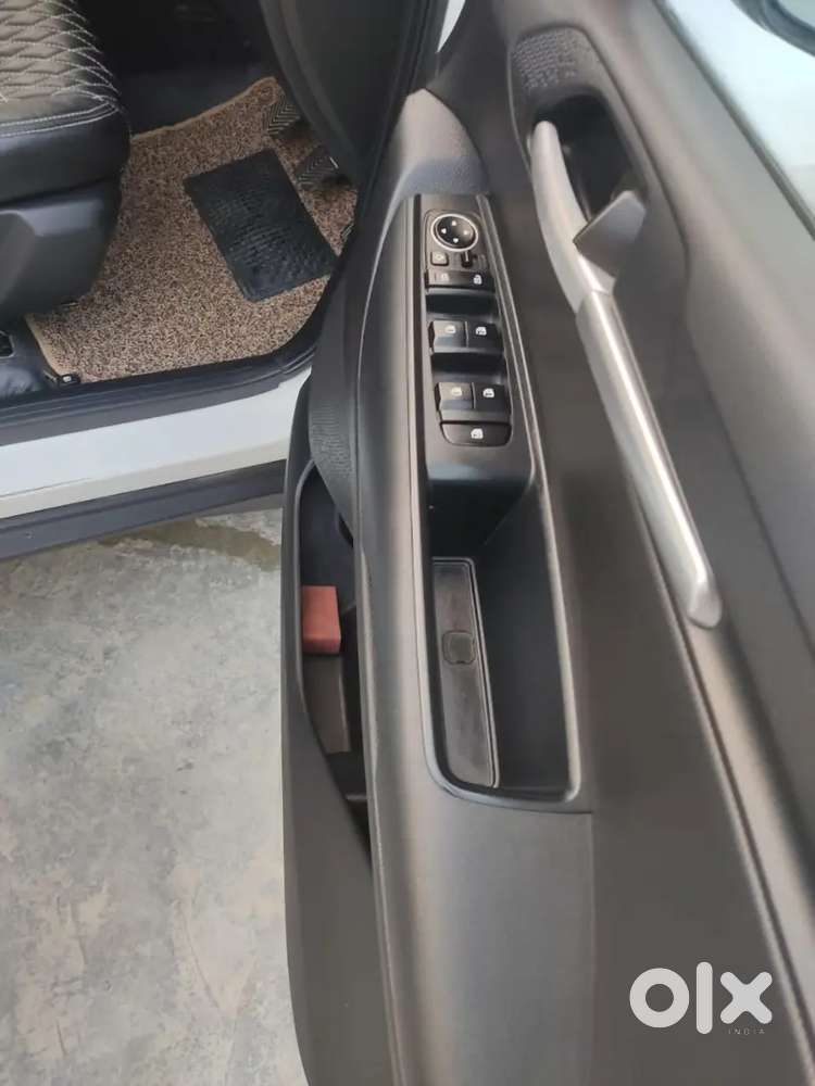 Kia Sonet 2020 Diesel Well Maintained