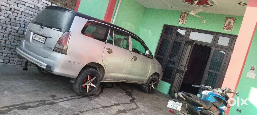 Toyota Innova 2006 Diesel 400000 Km Driven