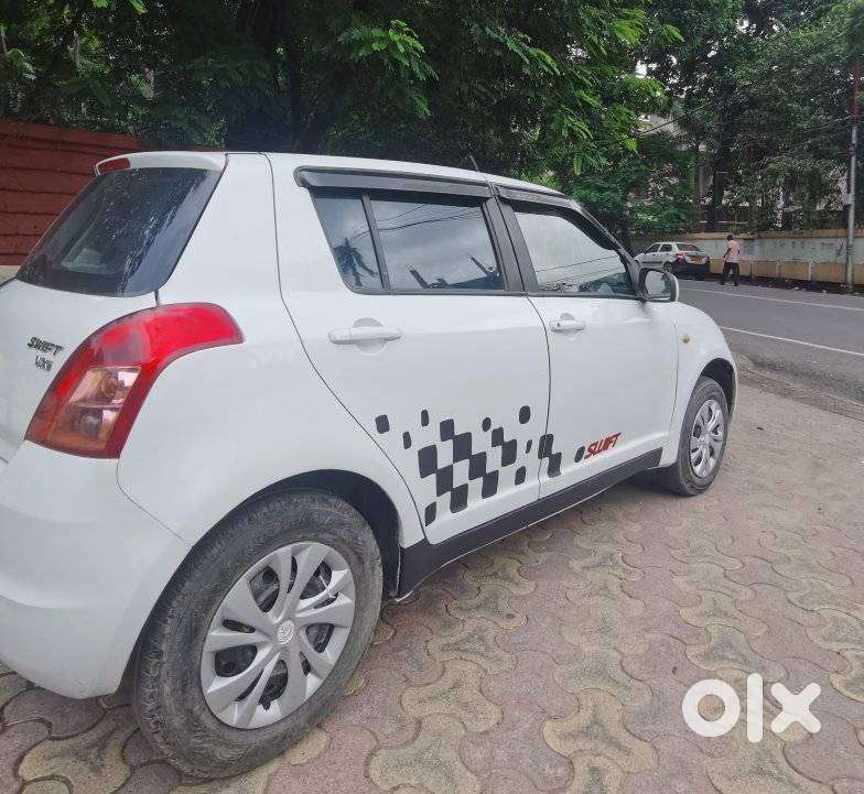 Maruti Suzuki Swift, 2011, Petrol