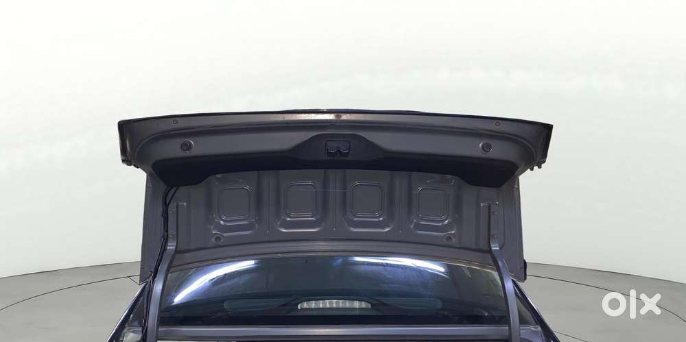 Hyundai Verna 1.5 Sx (o) Petrol Mt, 2023, Petrol