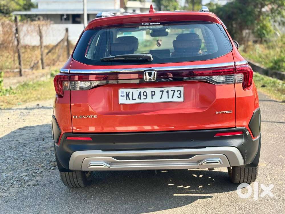Honda Elevate 2025 Petrol 23000 Km Driven
