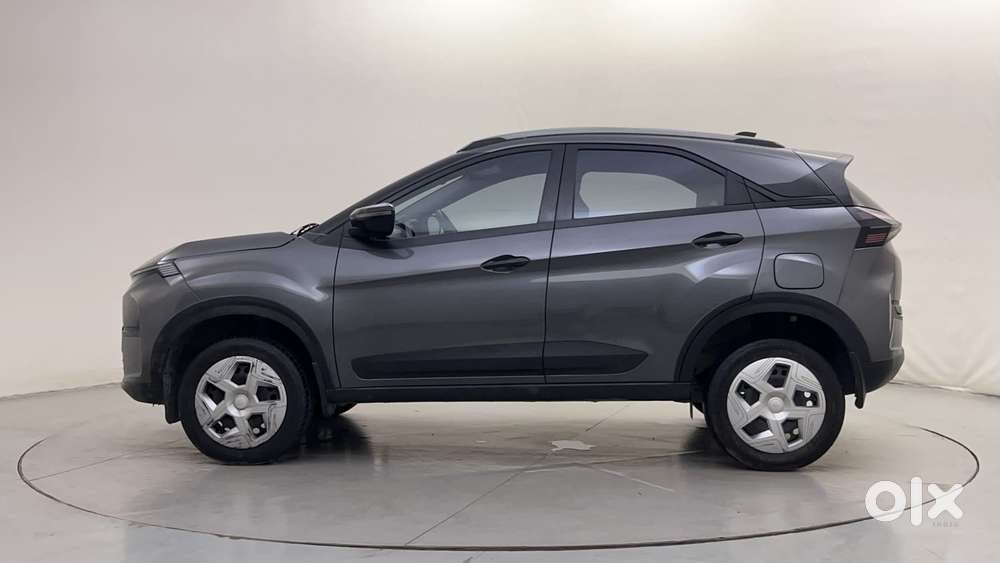 Tata Nexon Pure 1.2 Revotron Petrol 6 Mt, 2024, Petrol