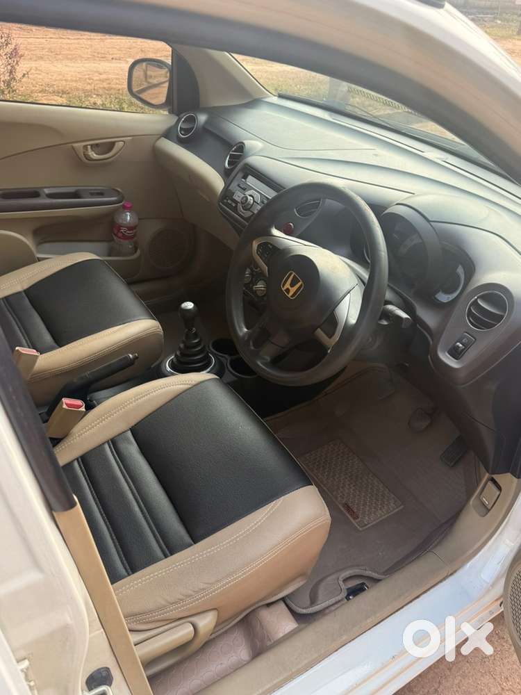 Honda Brio 2012 Petrol Well Maintained