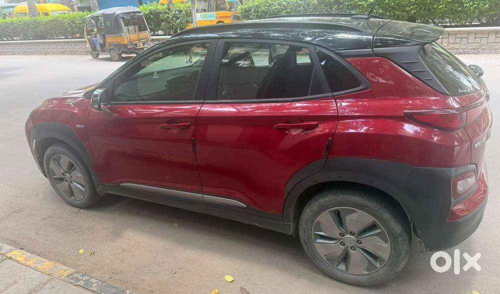 Hyundai Kona Electric Premium Dual Tone, 2023, Electric