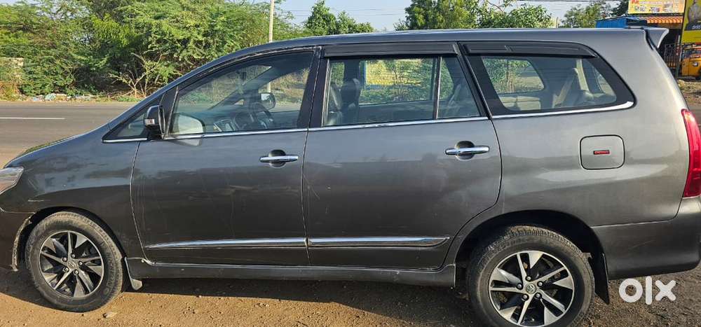 Toyota Innova Diesel 2014