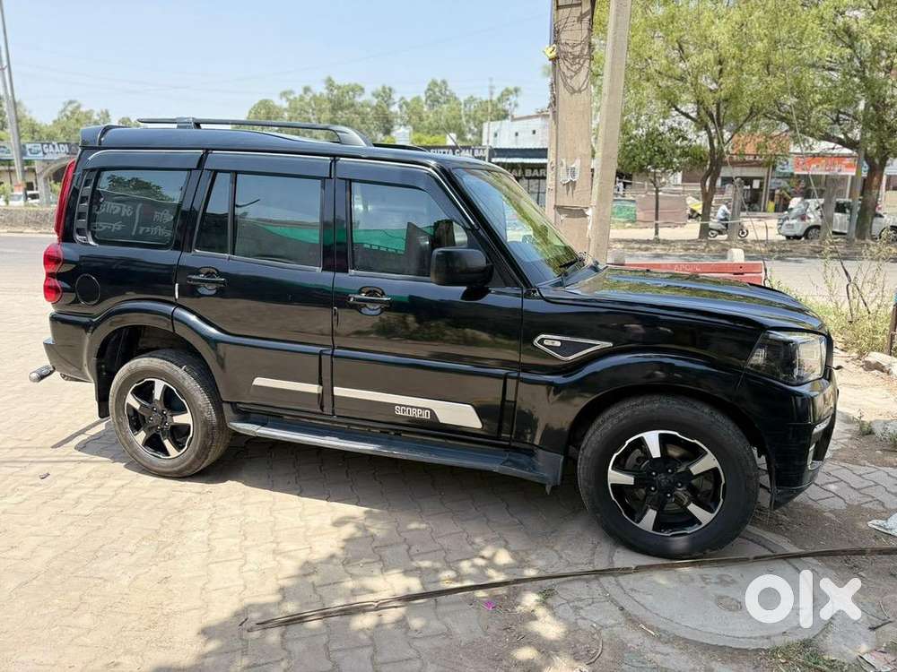 Mahindra Diesel Car 2024 December Km Driven