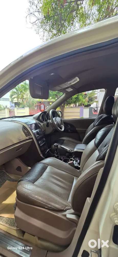Mahindra Xuv 500 W8,590000