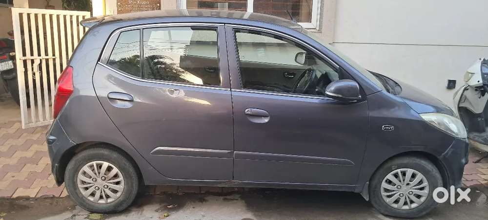 Automatic , Company Condition,  Less Used