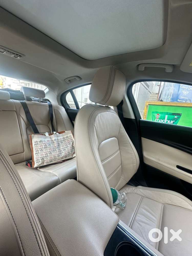 Jaguar Xe 2016 Petrol 27000 Km Driven