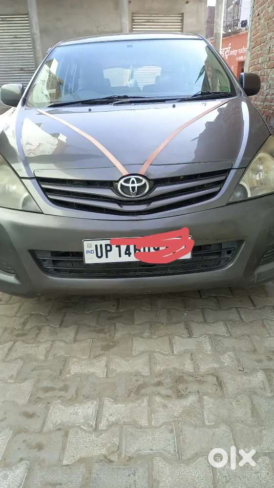 Toyota Innova 2010