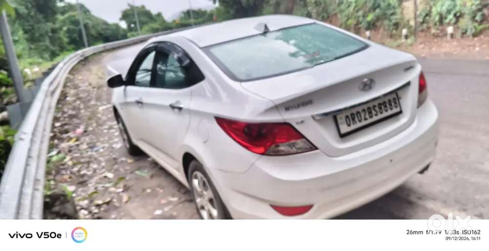 Hyundai Verna 1.6 Vtvt 2011 Manual Milage 17 Kmpl