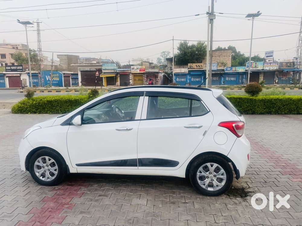 Hyundai Grand I10 Sportz, 2014, Diesel