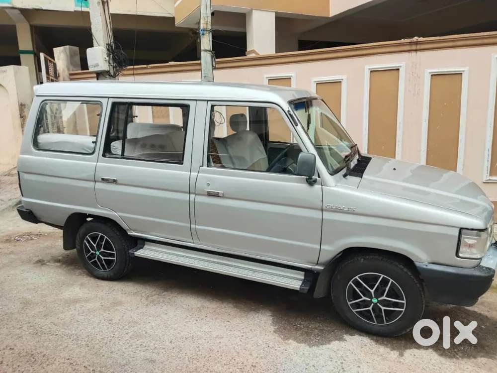 Toyota Qualis 2002 Diesel Well Maintained