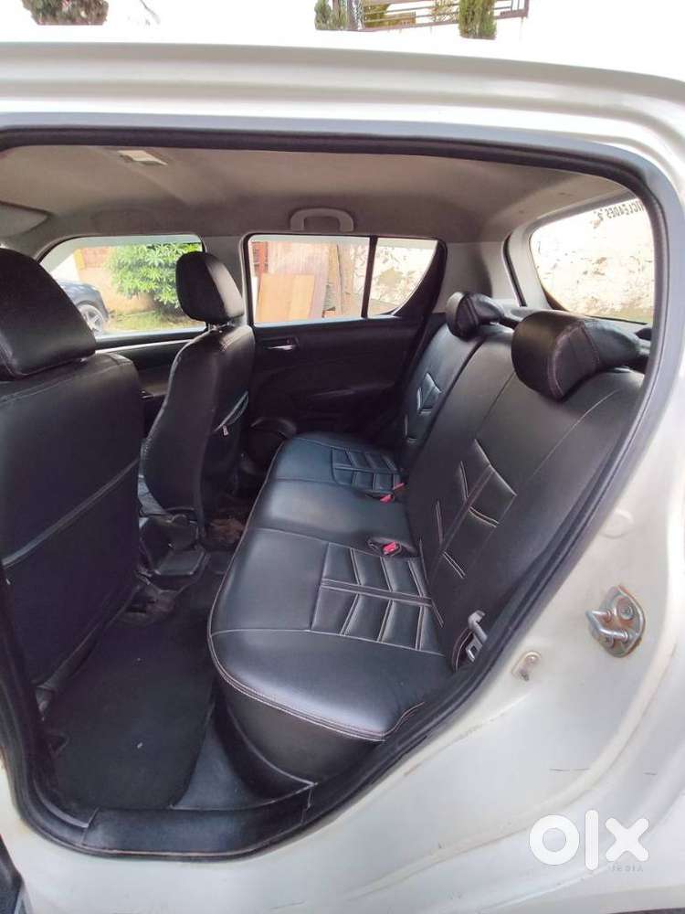 Maruti Suzuki Swift Vxi With Abs, 2015, Petrol