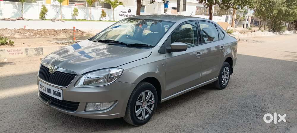 Skoda Rapid 1.5 Tdi Cr Elegance Plus, 2011, Diesel
