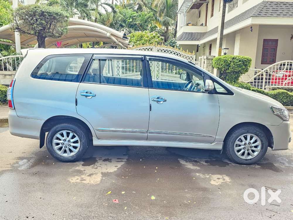 Toyota Innova 2.5 V 8 Str, 2014, Diesel