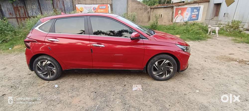 Hyundai I20 Asta (o) 1.2 Mt Dual Tone, 2022, Petrol