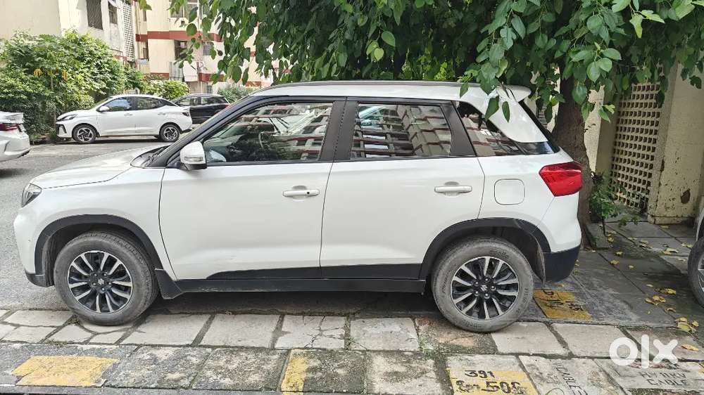 Maruti Suzuki Brezza 2021 Plus Zxi Hybrid White