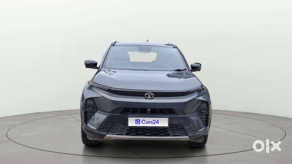 Tata Nexon Fearless Plus S Purple 1.5 Revotorq Diesel 6amt Dual Tone..